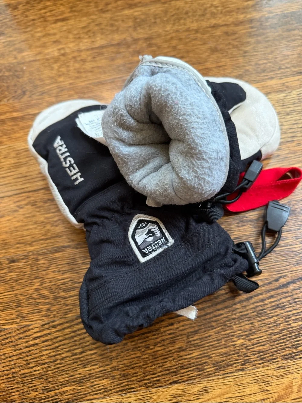 Hestra kids fleece lined mittens size 4